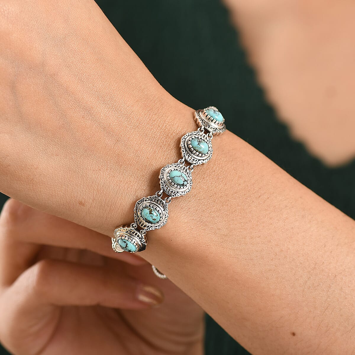 D'Joy Artisan Crafted Premium Blue Moon Turquoise 3.40 ctw Bracelet in Sterling Silver (7.25 In) image number 2