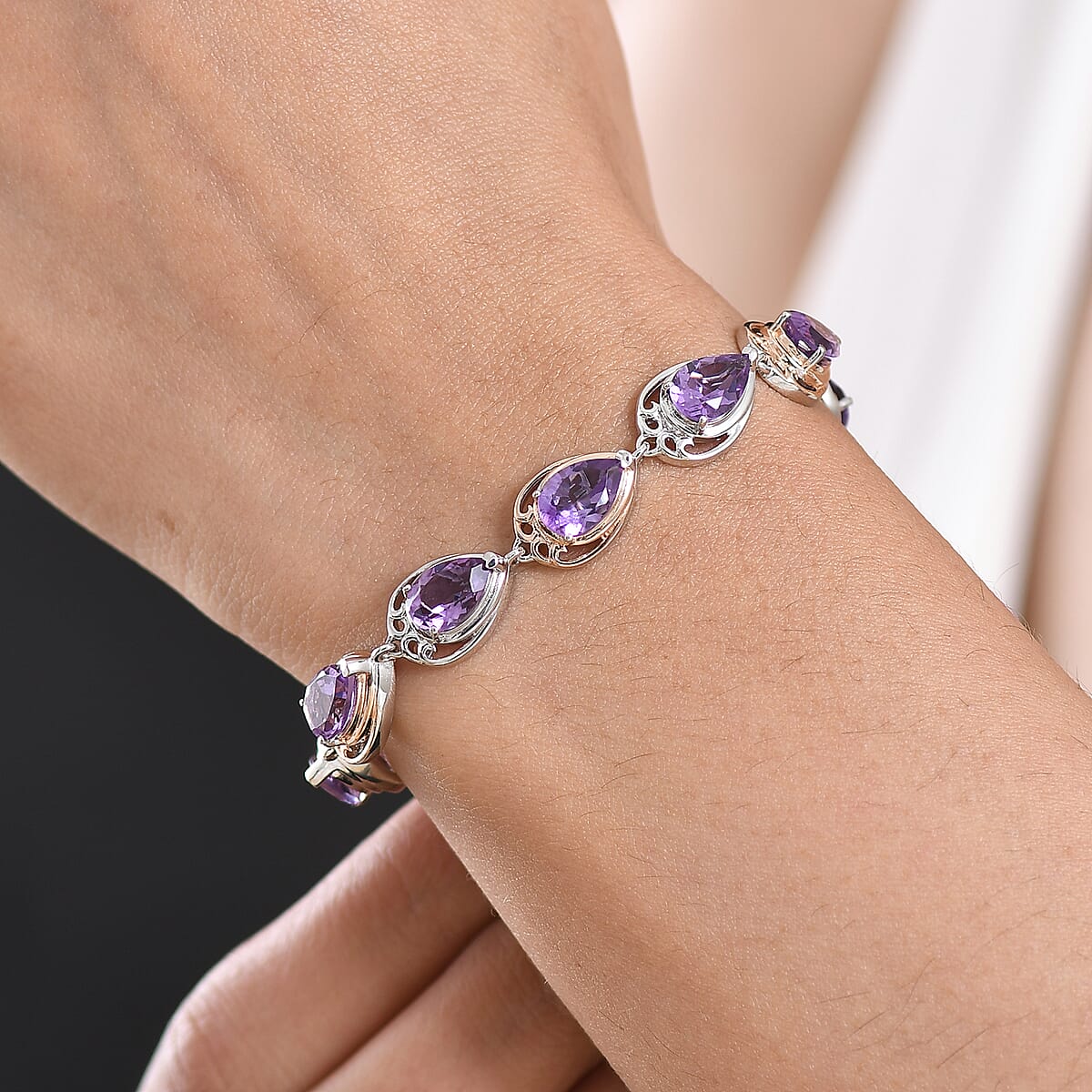 EverTrue Rose De France Amethyst and Amethyst Beaded 14.50 ctw Traveling Pear-Shape Bracelet in 18K RG Plated and Platinum Bond (8.00 In) image number 2