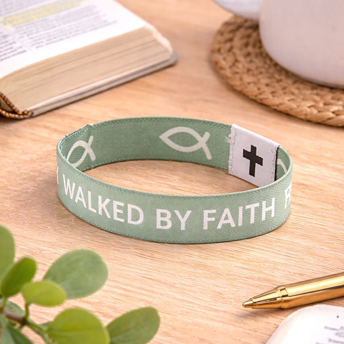 NFC Scan (Daily Bible Verse) Polyester Stretch Bracelet - Green (7-8In) image number 1