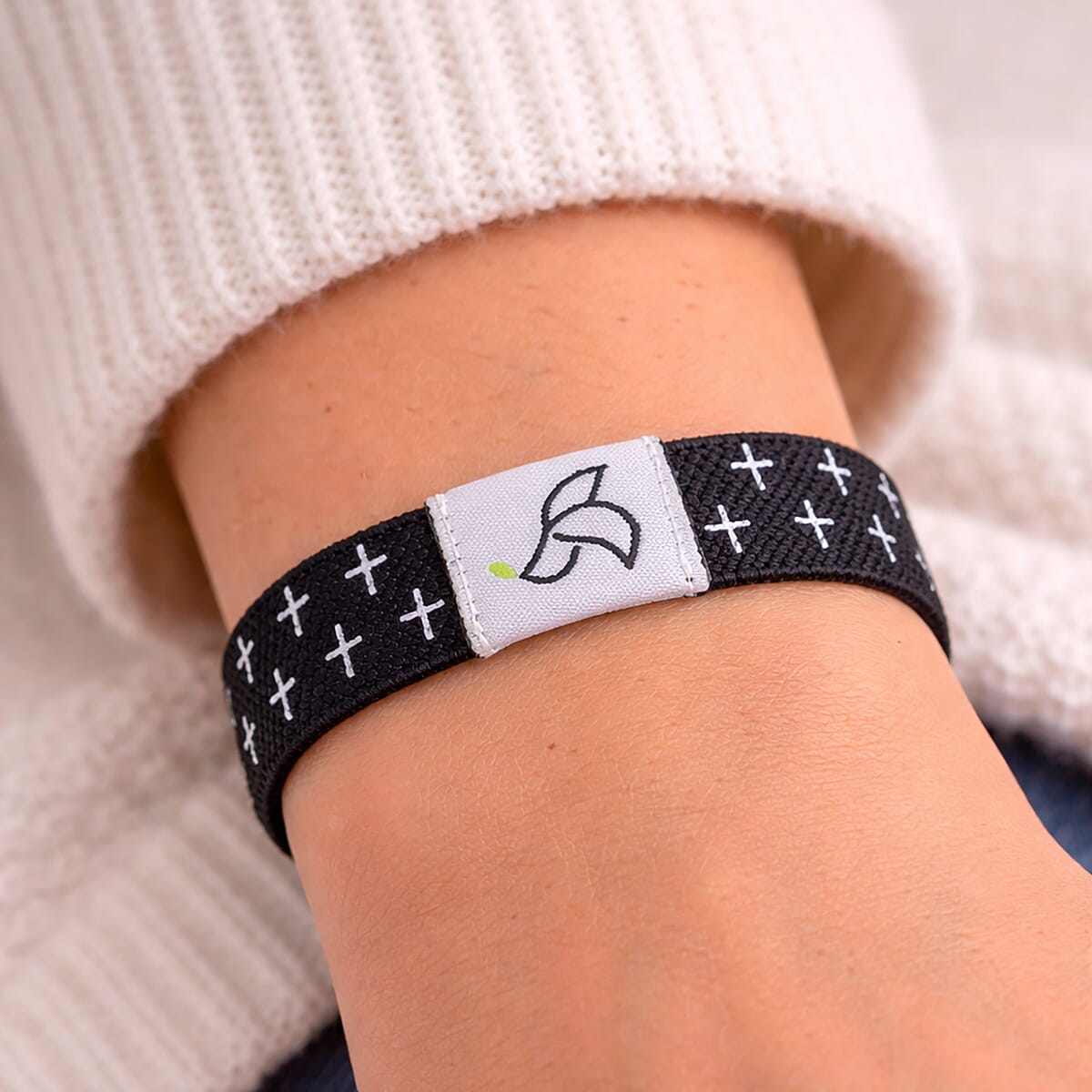 NFC Scan (Daily Bible Verse) Polyester Stretch Bracelet - Black (7-8In) image number 2
