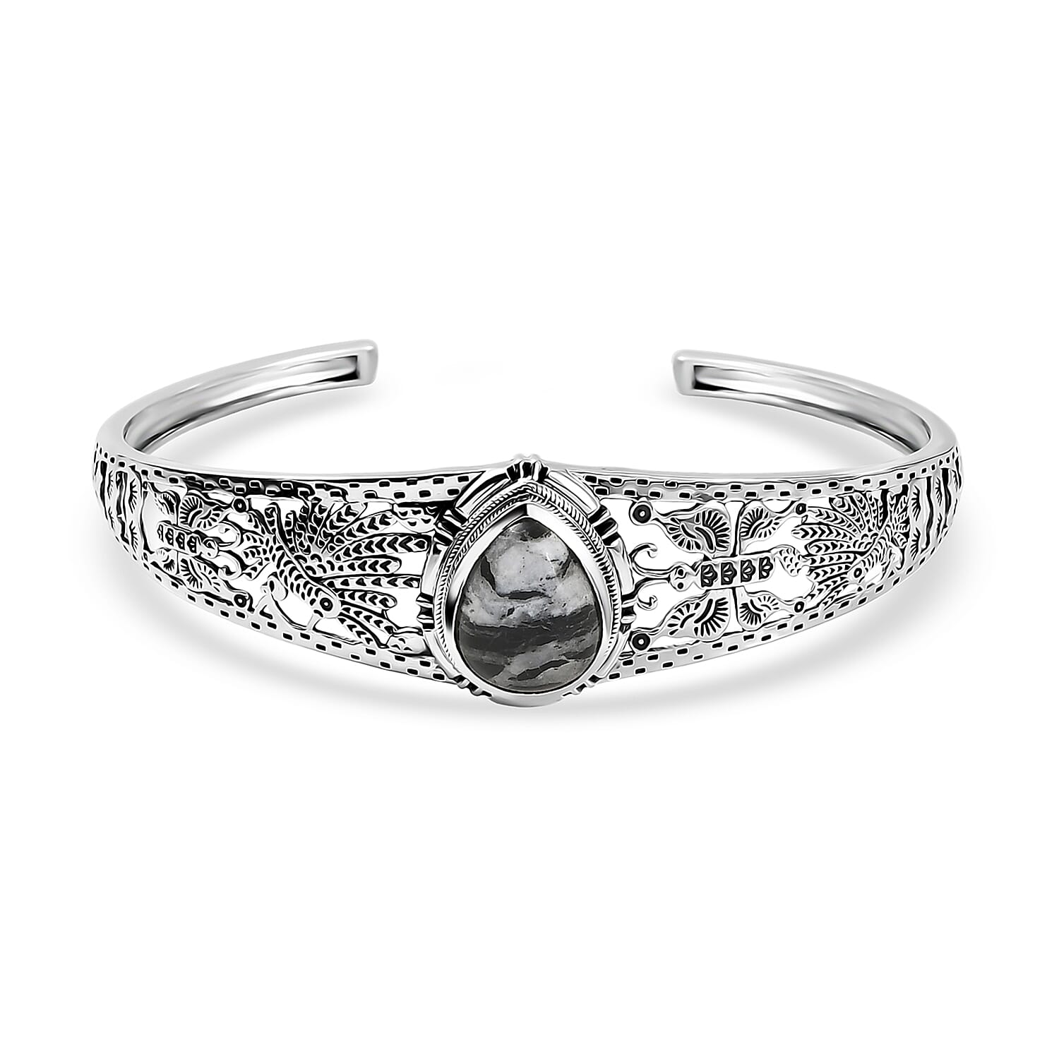 D'Joy Artisan Crafted Premium White Buffalo 9.20 ctw Cuff Bracelet in Sterling Silver (7.25 In)