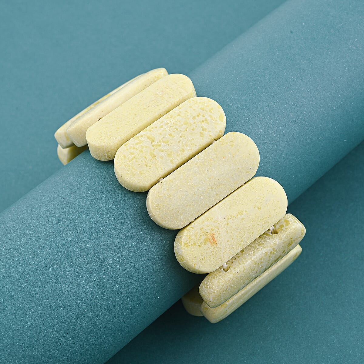 Pineapple Jasper 518.40 ctw Stretch Bracelet (6.00 In) image number 1