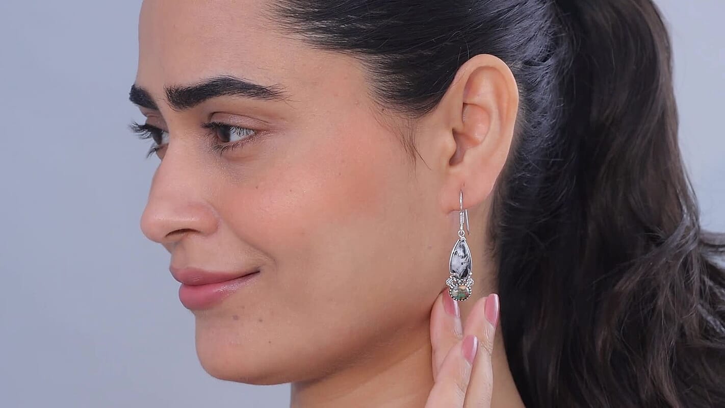 D'Joy Artisan Crafted White Buffalo and Spiny Oyster 10.30 ctw Dangling Earrings in Sterling Silver