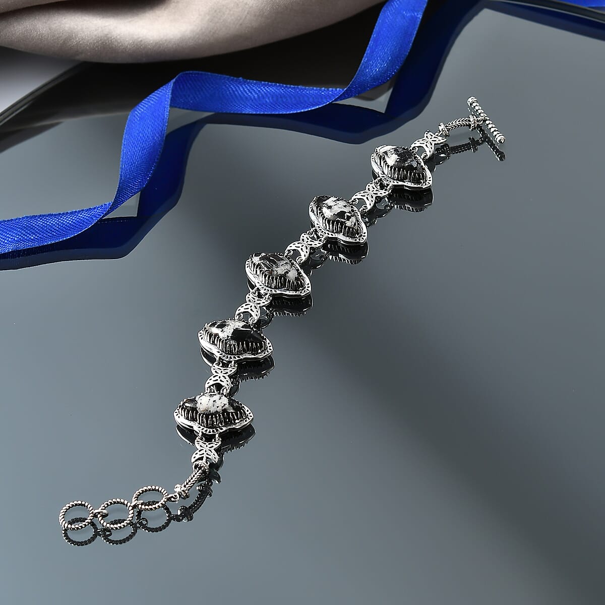 D'Joy Artisan Crafted Premium White Buffalo 27.20 ctw Bracelet in Sterling Silver (7.25 In) image number 1