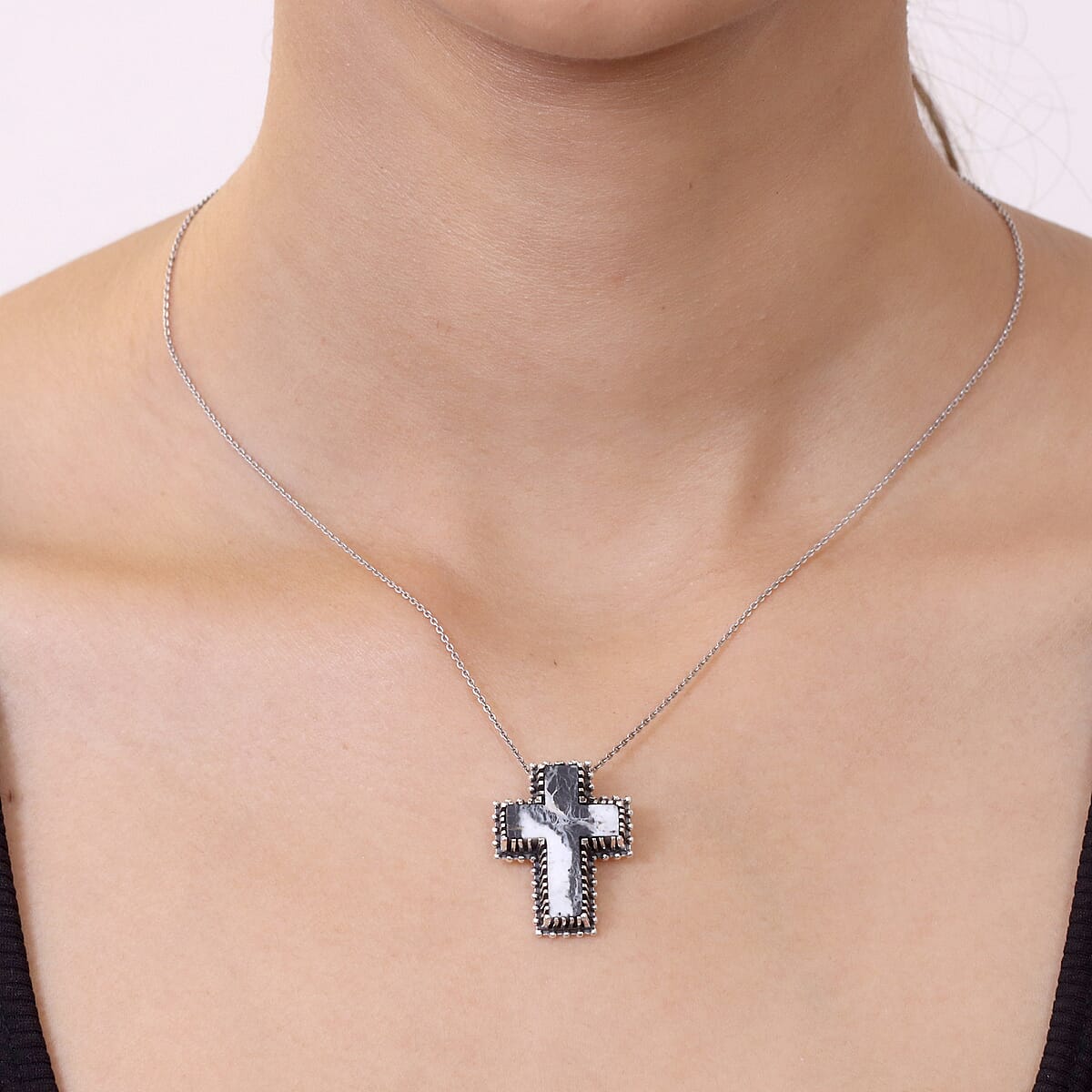 D'Joy Artisan Crafted White Buffalo  Cross Pendant Sterling Silver ,  Silver Wt. 5 g 6.20 ctw image number 2