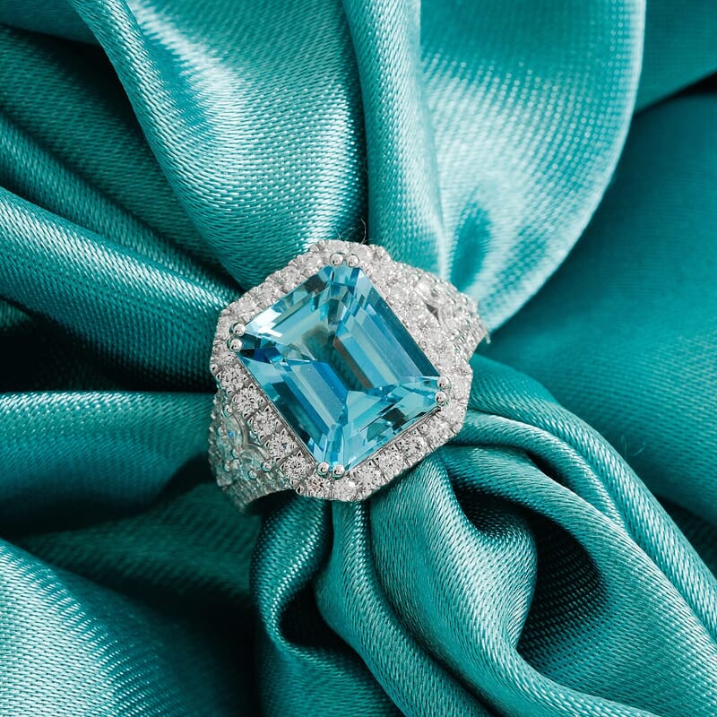 Chairman Collection Certified & Appraised Rhapsody AAAA Santa Maria Aquamarine and E-F VS Diamond 6.47 ctw Ring in 950 Platinum (Size 7.0) 11.76 Grams