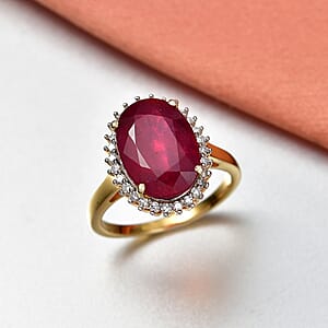 Premium Niassa Ruby (FF) and Luxuriant Lab Grown Diamond G-H SI 8.00 ctw Halo Ring in 18K Vermeil Yellow Gold Over Sterling Silver (Size 18.0)