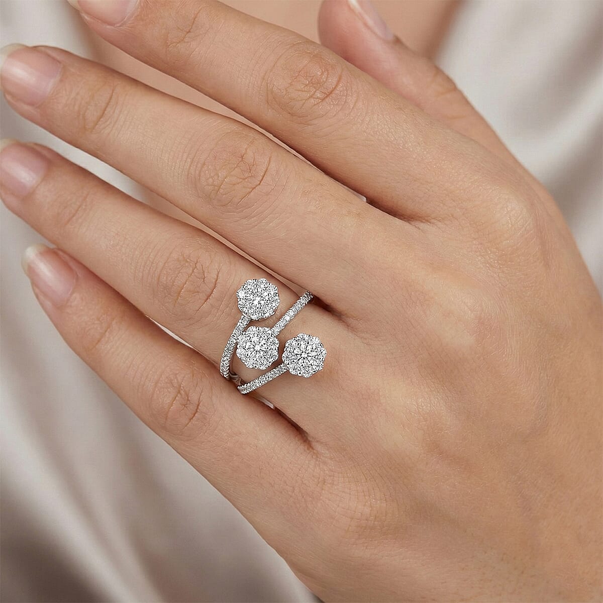 Luxuriant Lab Grown Diamond G-H SI 1.00 ctw Ring in Rhodium Over Sterling Silver (Size 7.0) image number 2