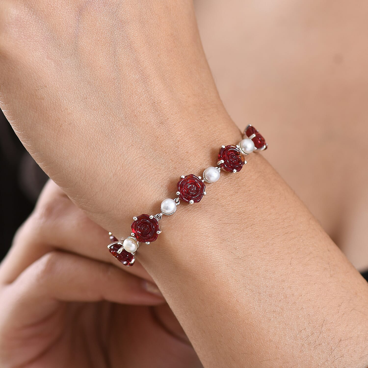 GP Whispers of Murano Glass and Pearl Rose Bracelet in Rhodium Over Sterling Silver (7.25 In)