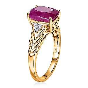 Certified & Appraised 10K Yellow Gold AAA Montepuez Ruby and Luxuriant Lab Grown Diamond G-H SI 5.00 ctw Ring (Size 5.0)