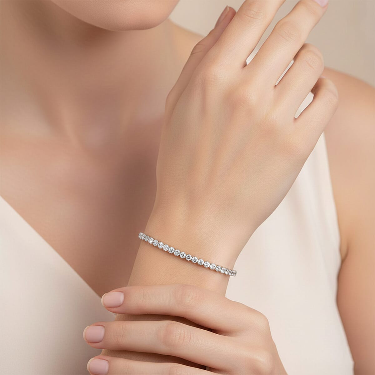 Luxuriant Lab Grown Diamond G SI 3.00 ctw Starlight Tennis Bracelet in Sterling Silver (8.50 In) image number 2