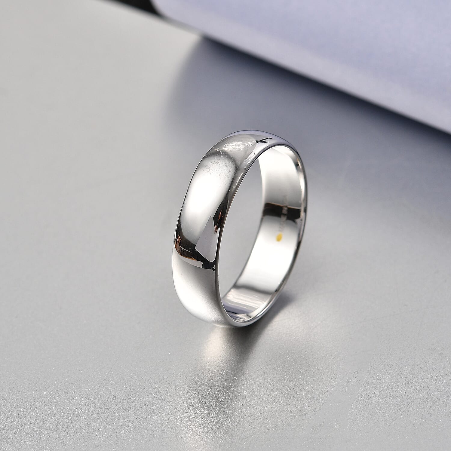 D'Joy Band Men's Ring in Rhodium Over Sterling Silver 6.25 Grams (Size 10.0)