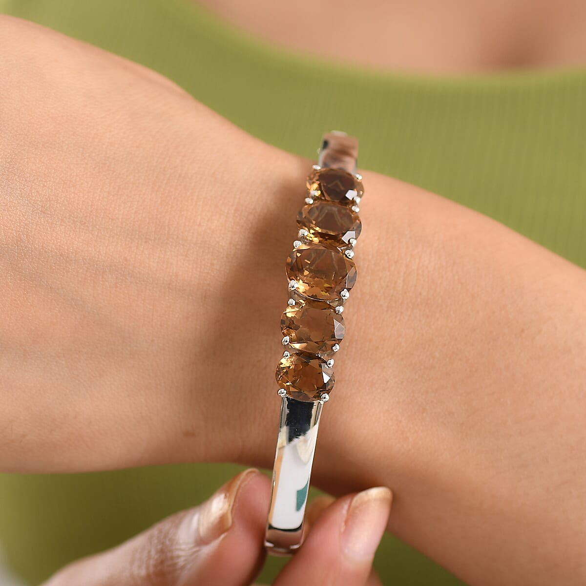 EverTrue Autumn Alexite 16.80 ctw Fireline Bangle Bracelet in Platinum Bond (7.25 In) image number 2