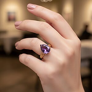 Mirage Collection Premium Lusaka Amethyst 4.90 ctw Solitaire Ring in 10K Yellow Gold (Size 6.0)