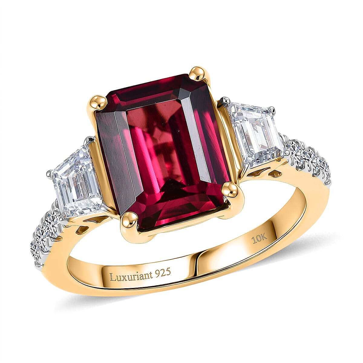 Certified & Appraised 10K Yellow Gold AAA Malawi Magenta Garnet, Luxuriant Lab Grown Diamond (G-H, SI) Ring (Size 5.0) 5.45 ctw