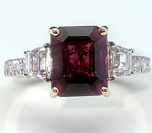 Certified & Appraised AAA Malawi Magenta Garnet and Luxuriant Lab Grown Diamond G-H SI 5.45 ctw Ring in 10K Yellow Gold (Size 6.0)
