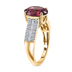 AAA Malawi Magenta Garnet and Luxuriant Lab Grown Diamond G-H SI 3.78 ctw Ring in 10K Yellow Gold (Size  10.0)