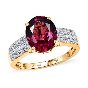 AAA Malawi Magenta Garnet and Luxuriant Lab Grown Diamond G-H SI 3.78 ctw Ring in 10K Yellow Gold (Size 8.0)