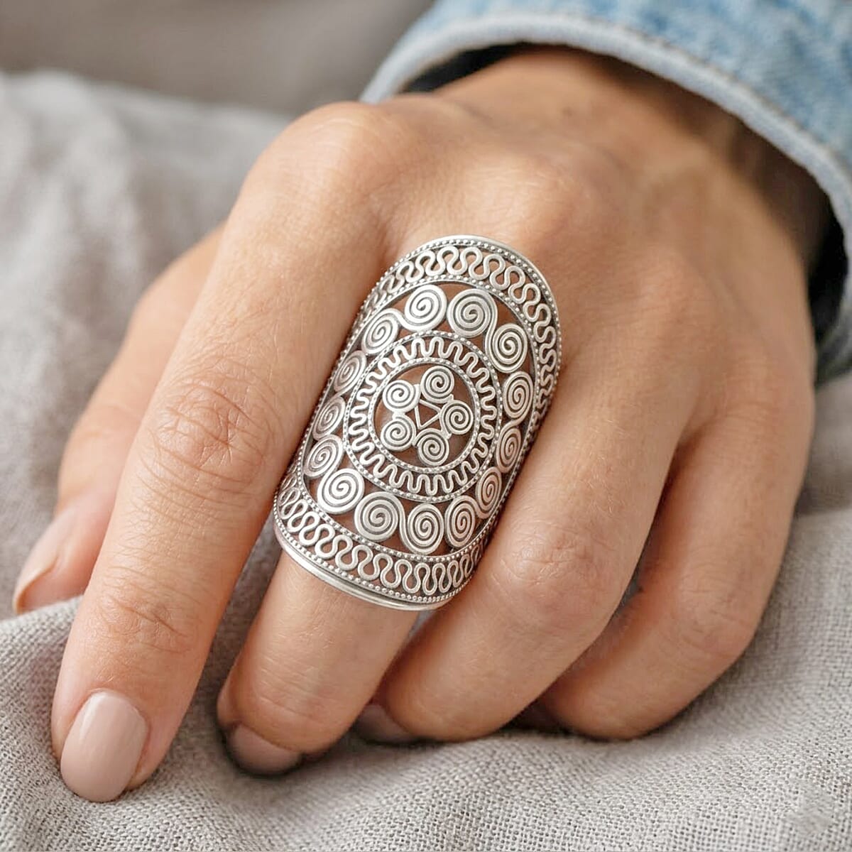 D'Joy Passport to Turkey Artisan Crafted Filigree Work Ring in Sterling Silver (Size 7.0) 6.48 Grams image number 2