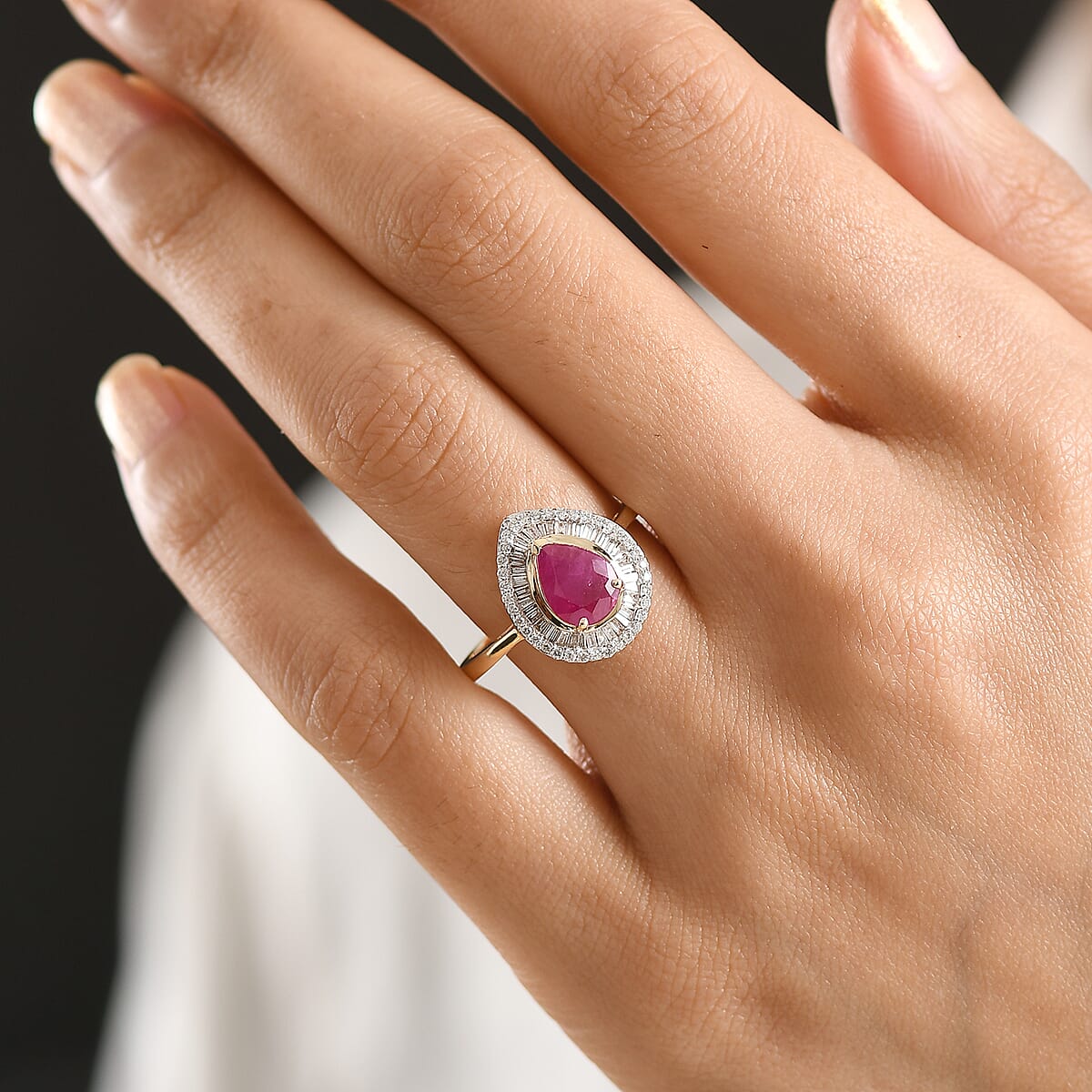 Luxoro AAA Montepuez Ruby and Diamond I2 2.50 ctw Flame Pear Ring in 10K Yellow Gold (Size 10.0) (Del. in 10-12 Days) image number 2