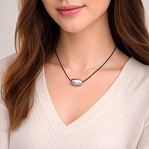 Rope Necklace with Oval Charm in Stainless Steel (28-32 Inches)