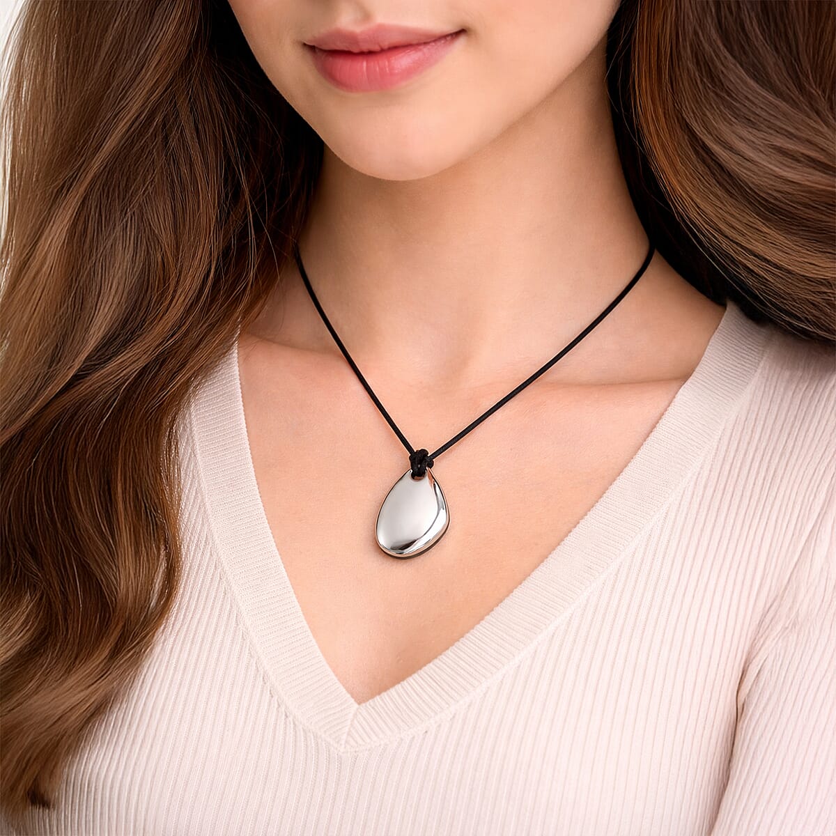 Rope Necklace with Double Oval Charm in Stainless Steel (28-32 Inches) image number 2