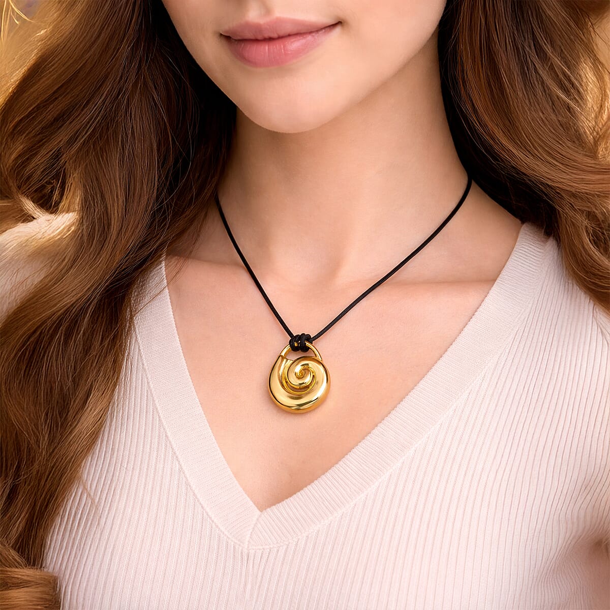 Rope Necklace with Spiral Shell Charm in ION Plated YG Stainless Steel (28-32 Inches) image number 2