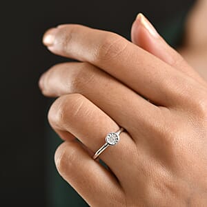 Luxuriant Lab Grown Diamond G-H SI 0.10 ctw Ring in Rhodium Over Sterling Silver (Size 8.0)