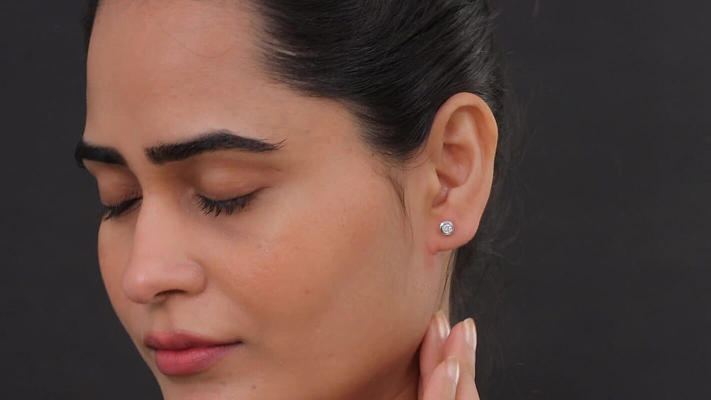 Luxuriant Lab Grown Diamond G-H SI 0.10 ctw Earrings in Rhodium Over Sterling Silver (Del. in 10-12 Days)