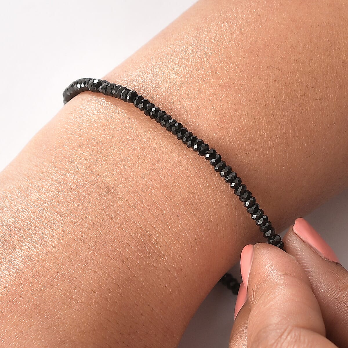 D'Joy Thai Black Spinel 15.00 ctw Bracelet in Rhodium Over Sterling Silver (7.25 In) image number 2