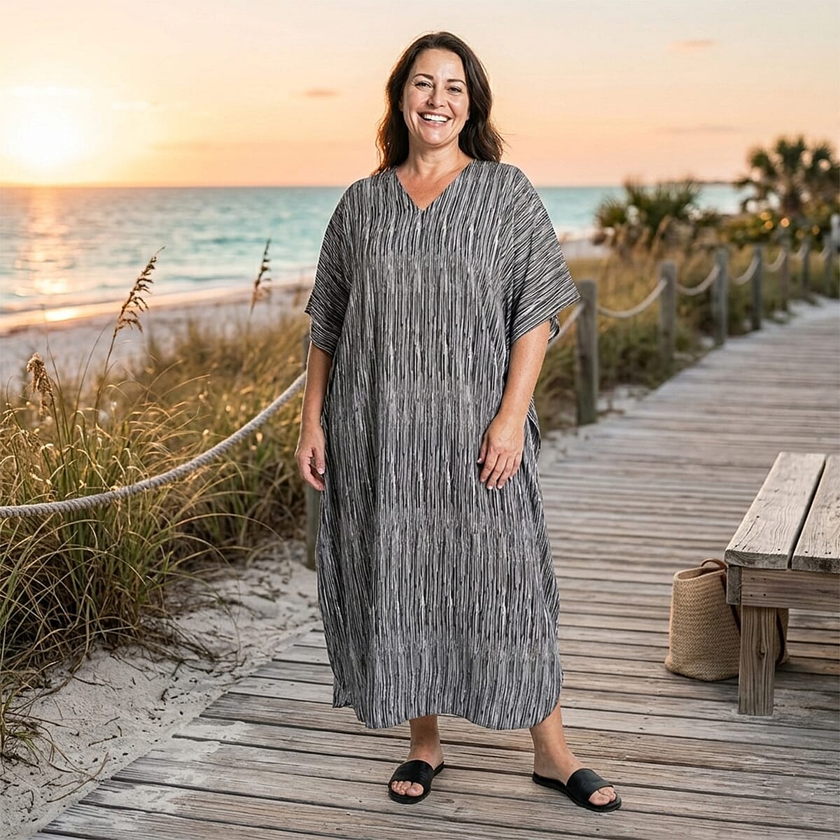 Winlar Black Long Kaftan - One Size Fits Most image number 1