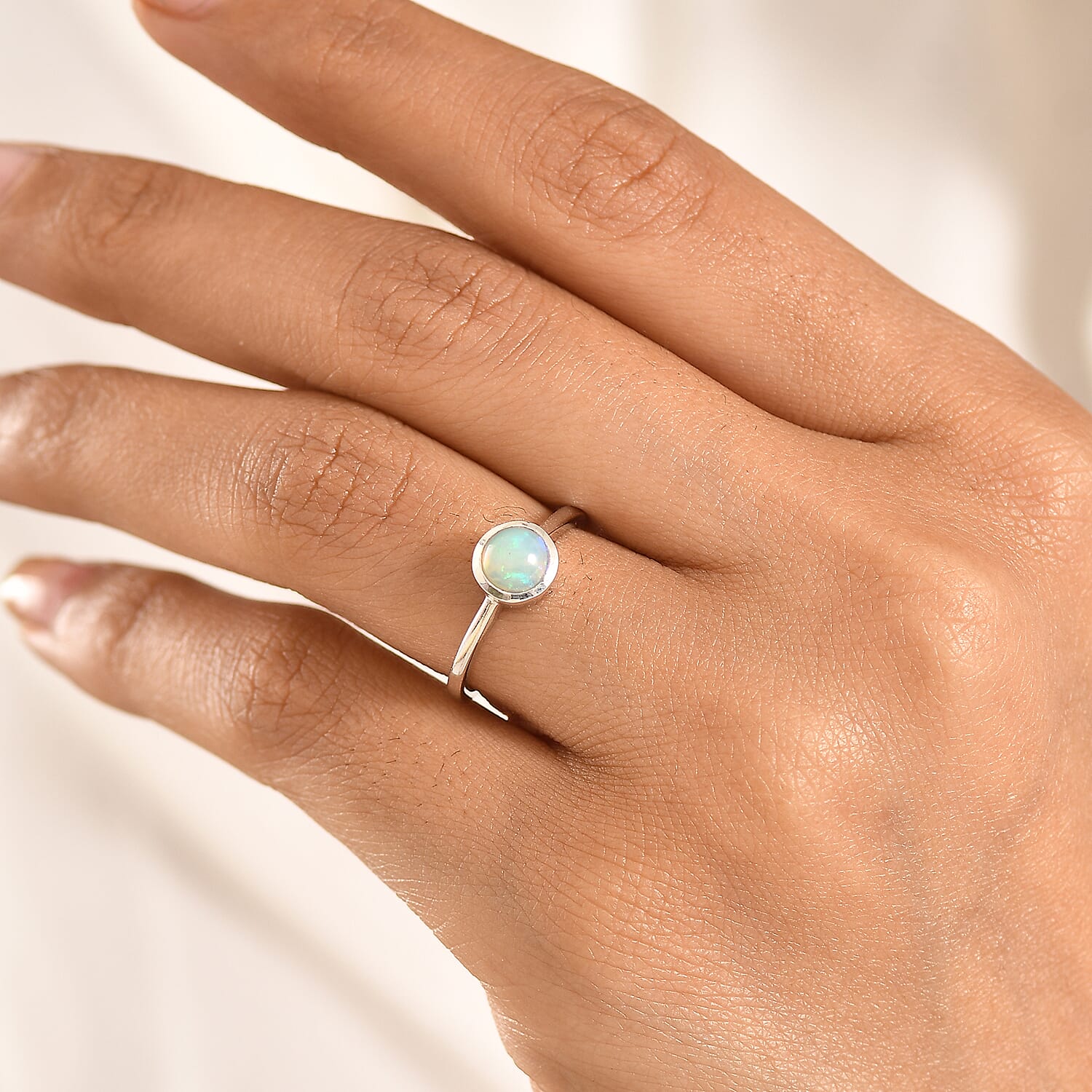 D'Joy Premium Ethiopian Welo Opal 0.65 ctw Ring in Rhodium Over Sterling Silver (Size 10.0)