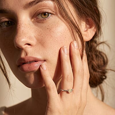 D'Joy Premium Ethiopian Welo Opal 0.65 ctw Ring in Rhodium Over Sterling Silver (Size 10.0)