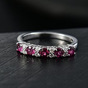 D'Joy Premium Orissa Rhodolite Garnet and Moissanite 0.90 ctw Velvet Glow Band Ring in Rhodium Over Sterling Silver (Size 6.0)