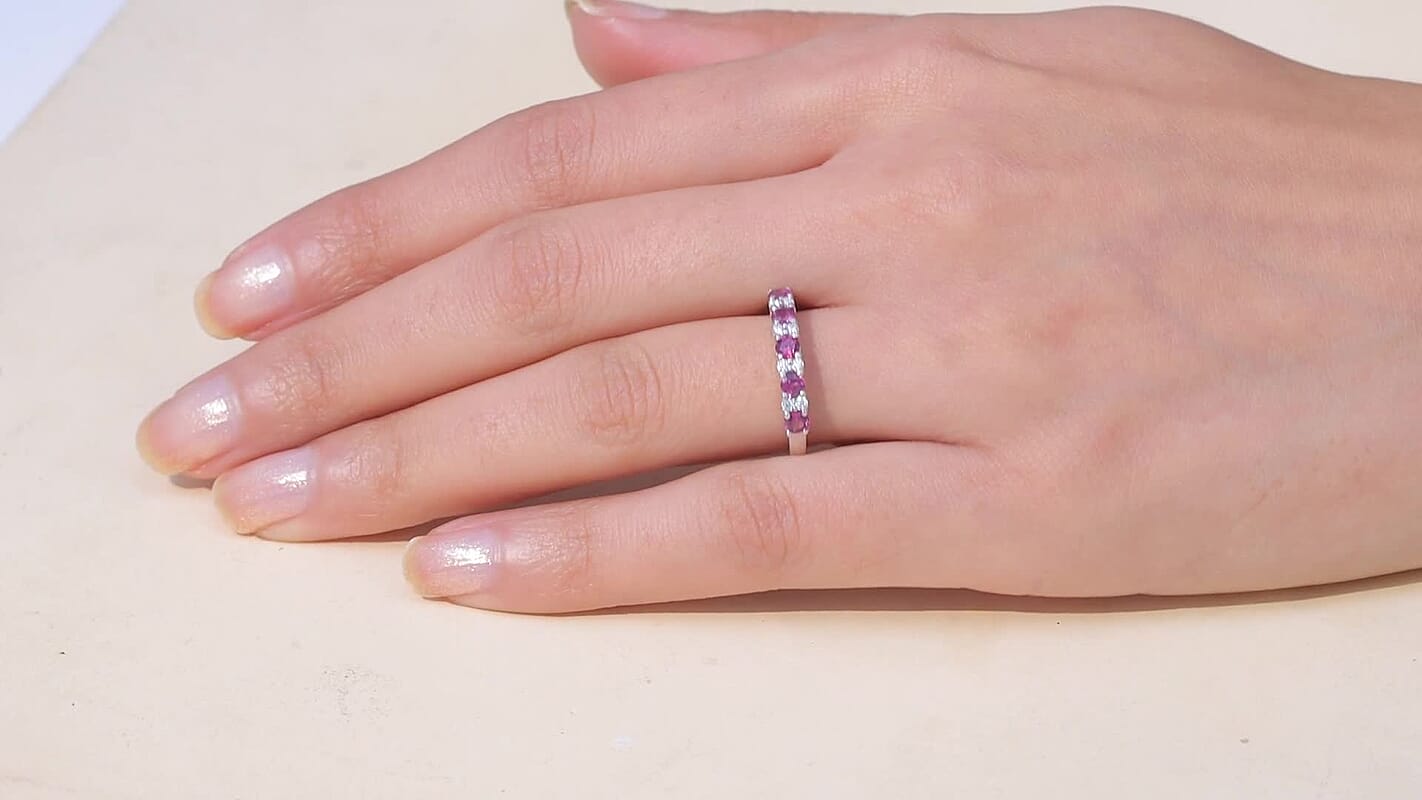D'Joy Premium Orissa Rhodolite Garnet, Moissanite Ring in Rhodium Over Sterling Silver (Size 10.0) 0.90 ctw