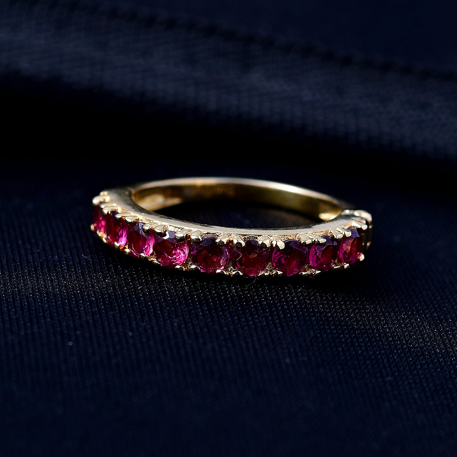 EverTrue Premium Orissa Rhodolite Garnet 1.50 ctw Band Ring in 18K YG Plated (Size 7.0)