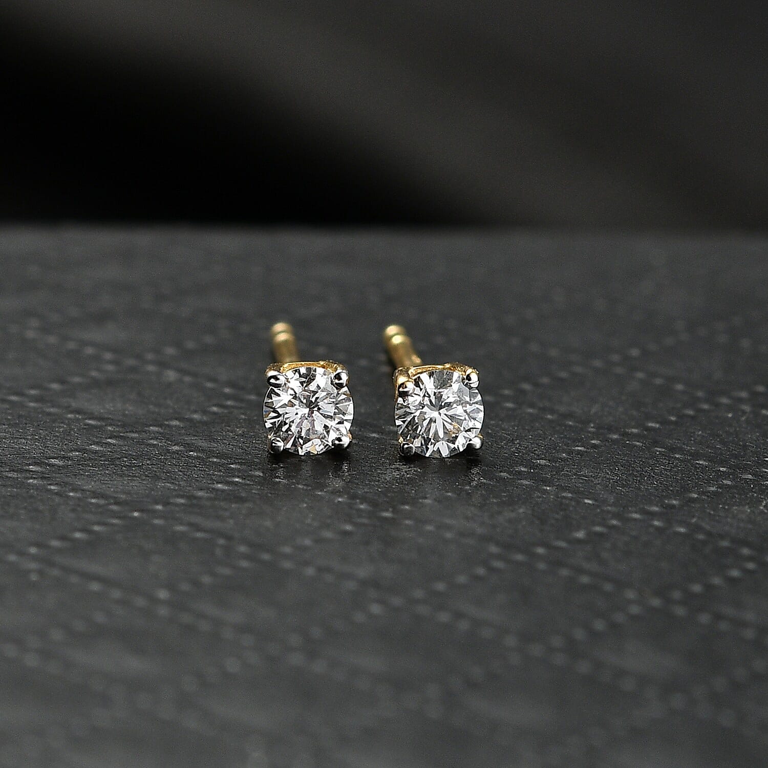 Luxuriant Lab Grown Diamond G-H SI 0.25 ctw Solitaire Stud Earrings in 18K Vermeil YG Over Sterling Silver