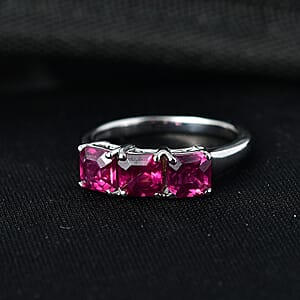 D'Joy Premium Orissa Rhodolite Garnet 2.60 ctw Trilogy Ring in Rhodium Over Sterling Silver (Size 8.0)