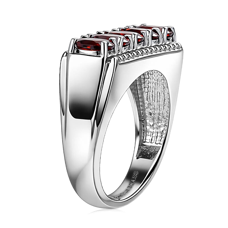 EverTrue Mozambique Garnet 2.75 ctw Men's Ring in Stainless Steel (Size 11.0)