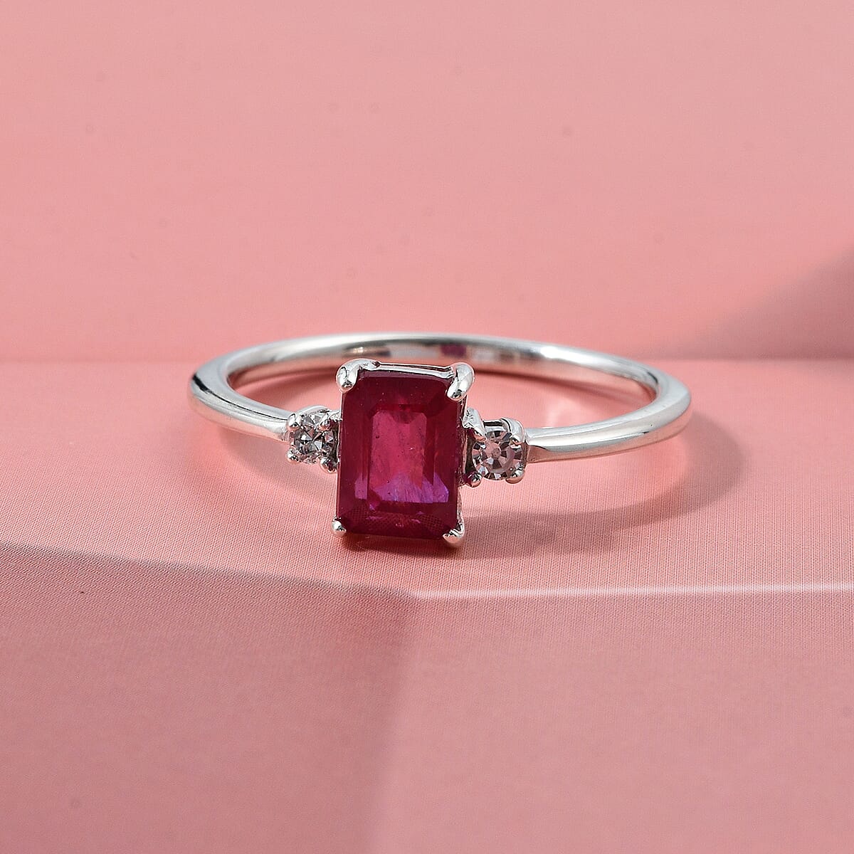 Premium Niassa Ruby (FF) and Luxuriant Lab Grown Diamond G-H SI 1.70 ctw Promise Ring in Rhodium Over Sterling Silver (Size 7.0) image number 1