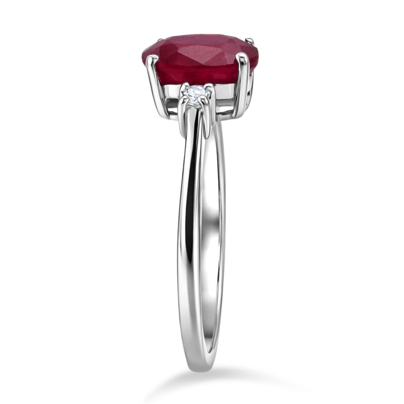 Premium Niassa Ruby (FF), Luxuriant Lab Grown Diamond G-H SI 2.00 ctw Promise Ring in Rhodium Over Sterling Silver (Size 7.0)