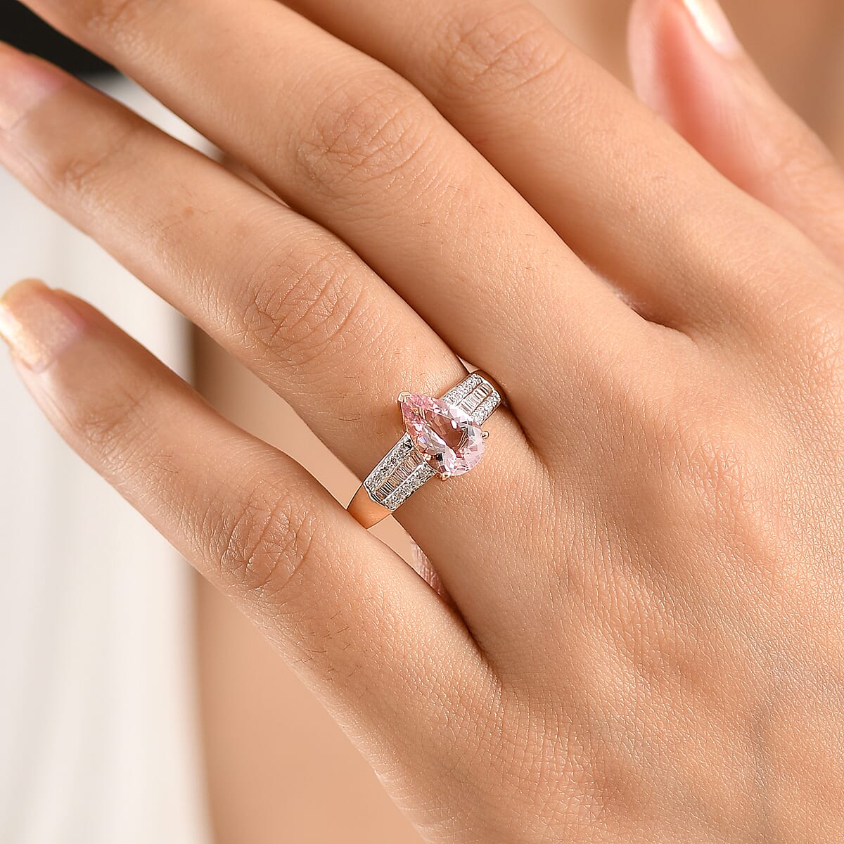 Luxoro Premium Pink Morganite and G-H I2 Diamond 2.00 ctw Forever Rose Ring in 10K Rose Gold (Size 9.0) image number 2