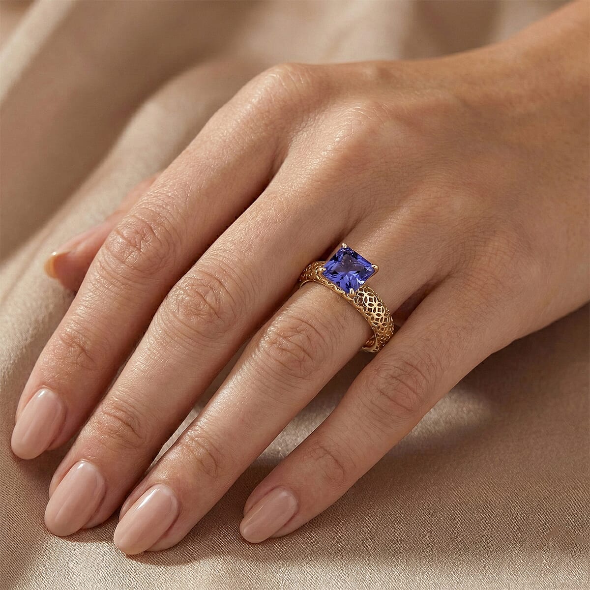 Luxoro AAA Asscher Cut Tanzanite 1.65 ctw Ring in 10K Yellow Gold (Size 6.0) image number 1