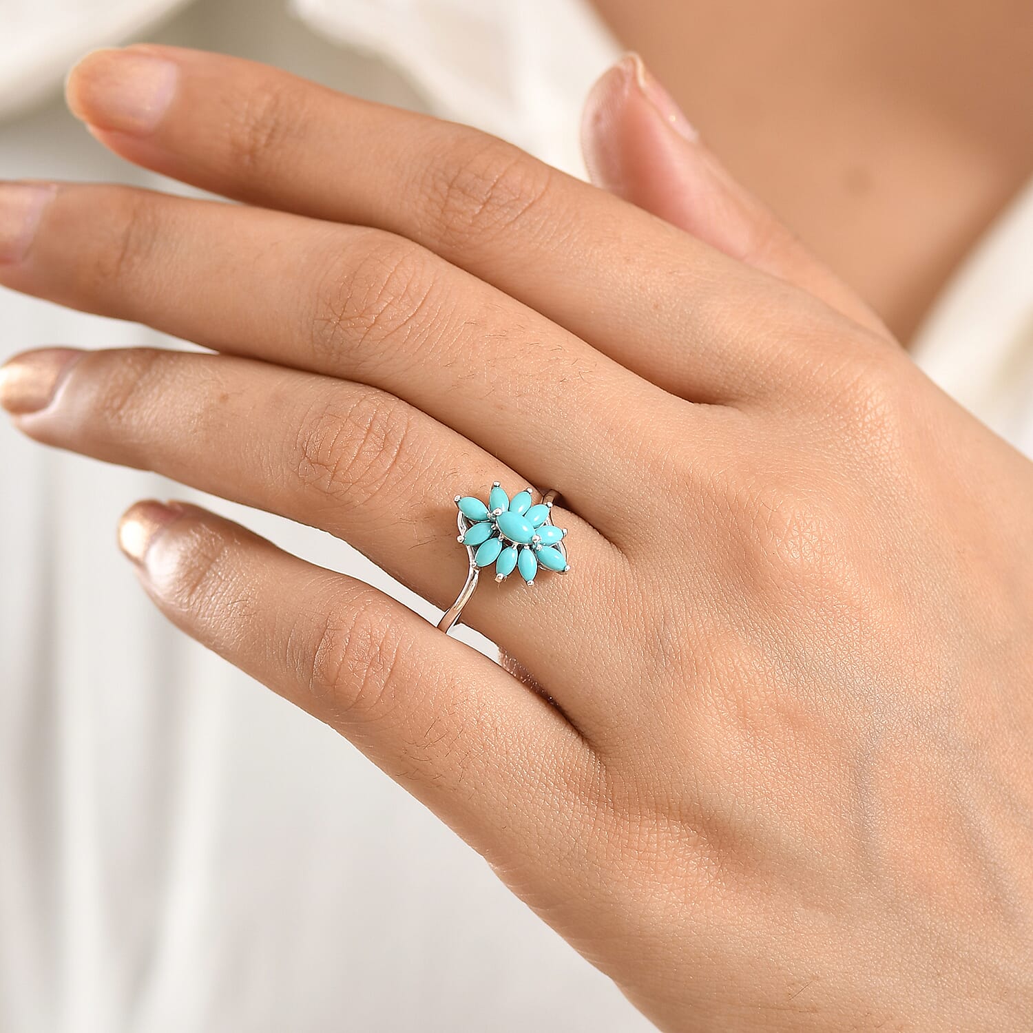 D'Joy Premium Sleeping Beauty Turquoise 1.15 ctw Sky Blossom Ring in Rhodium Over Sterling Silver (Size 6.0)