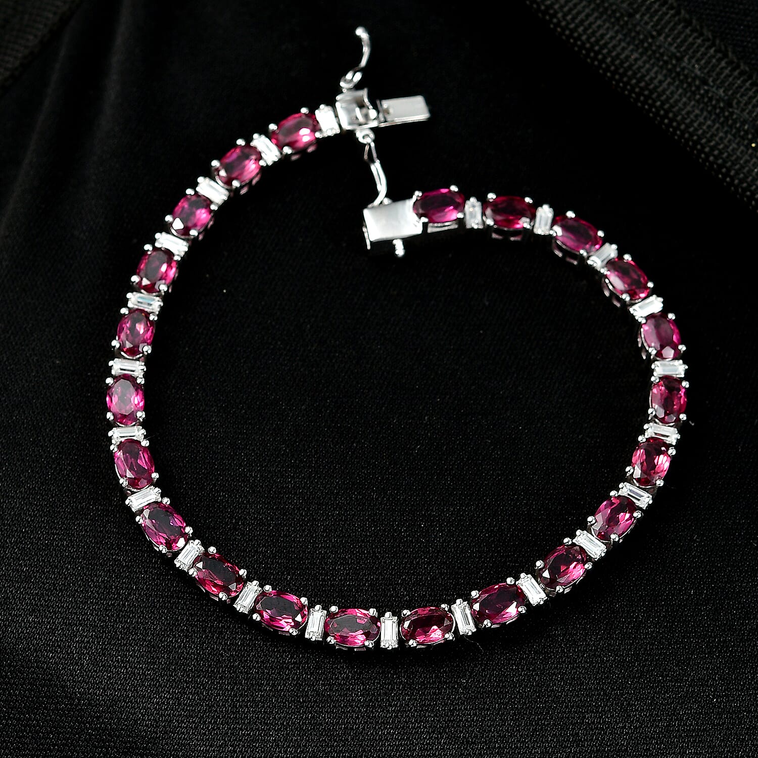 D'Joy Premium Orissa Rhodolite Garnet and Moissanite 13.50 ctw Roman Colonnade Bracelet in Rhodium Over Sterling Silver (7.25 In)