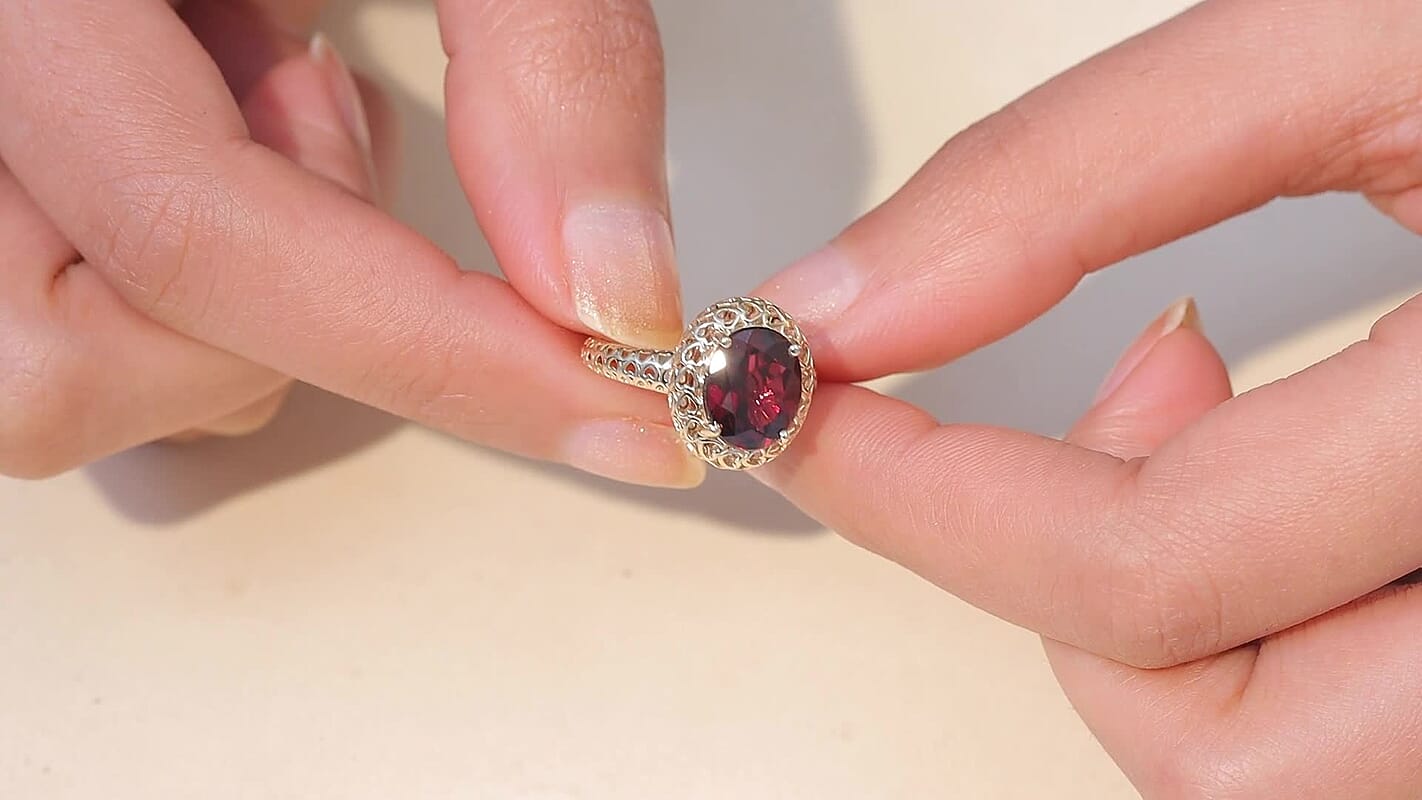 Mirage Collection 10K Yellow Gold AAA Orissa Rhodolite Garnet Ring (Size 7.0) 4.00 ctw