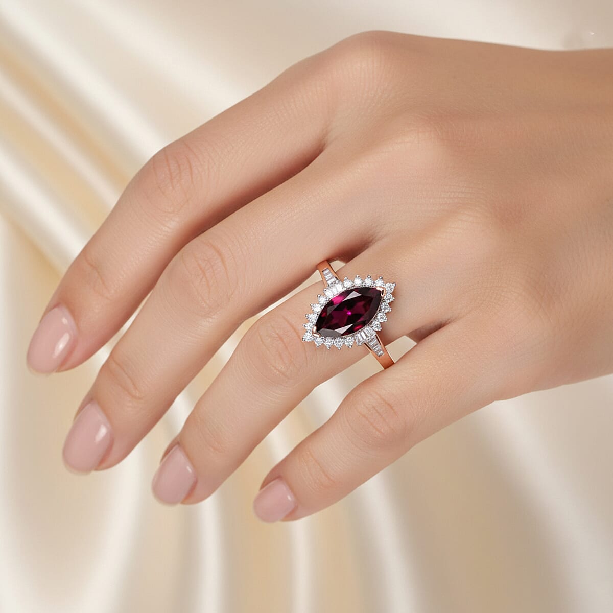 D'Joy Premium Orissa Rhodolite Garnet and Diamond 2.30 ctw Evening Glow Marquise Ring in 18K Vermeil Rose Gold Over Sterling Silver (Size 10.0) image number 2