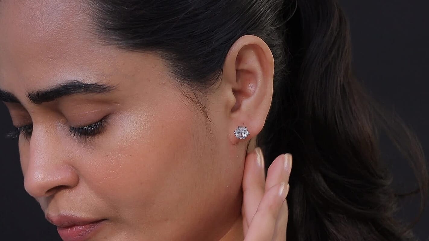 D'Joy White Topaz 3.25 ctw Crown Solitaire Stud Earrings in Rhodium Over Sterling Silver