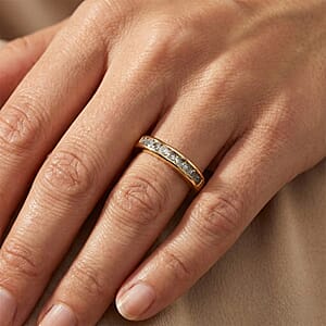 D'Joy Narsipatnam Alexandrite 0.80 ctw Twilight Band Ring in 18K Vermeil Yellow Gold Over Sterling Silver (Size 10.0)