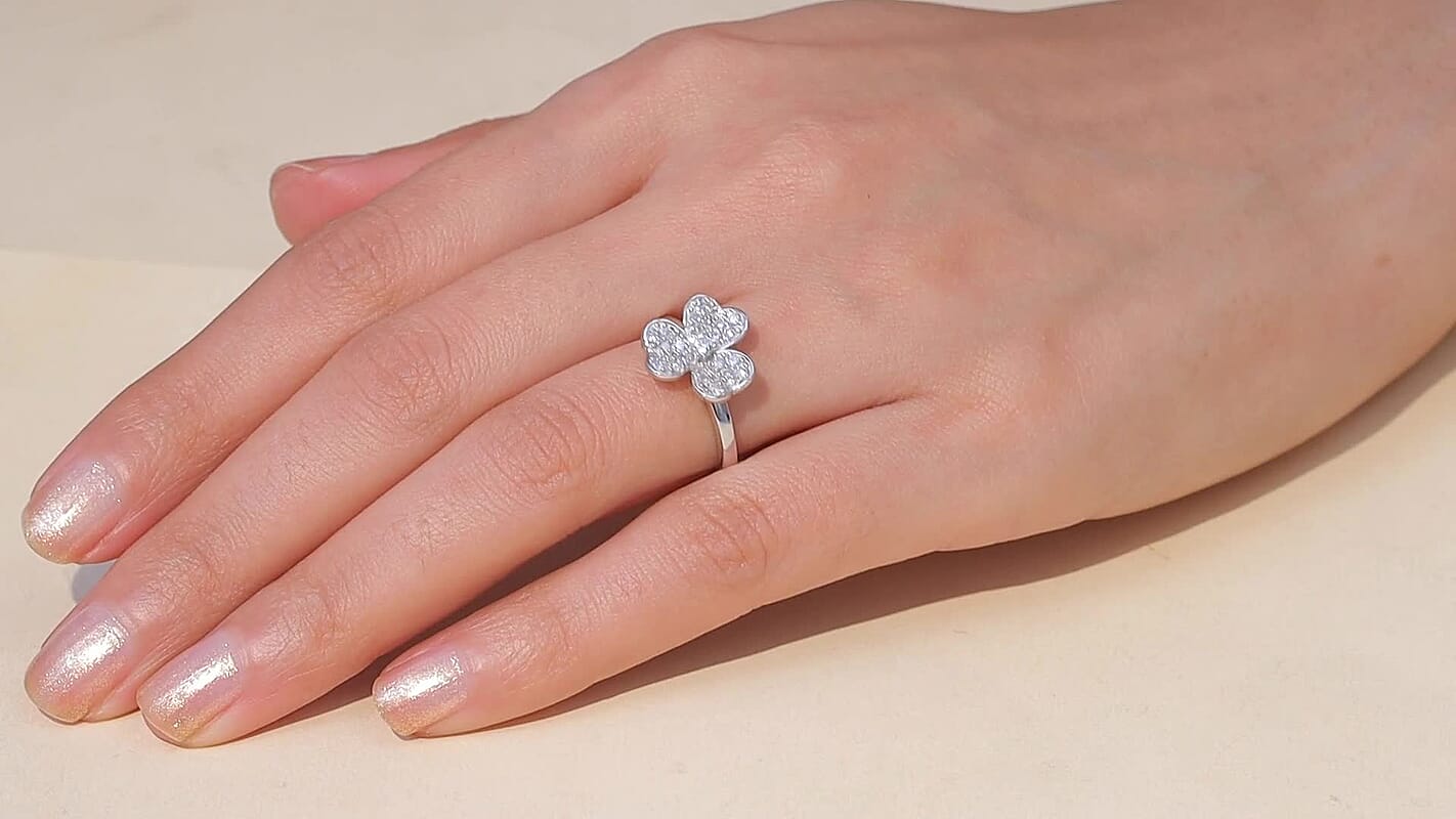 Luxuriant Lab Grown Diamond (G-H, SI) Ring in Rhodium Over Sterling Silver (Size 7.0) 0.50 ctw